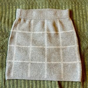 Sweater skirt